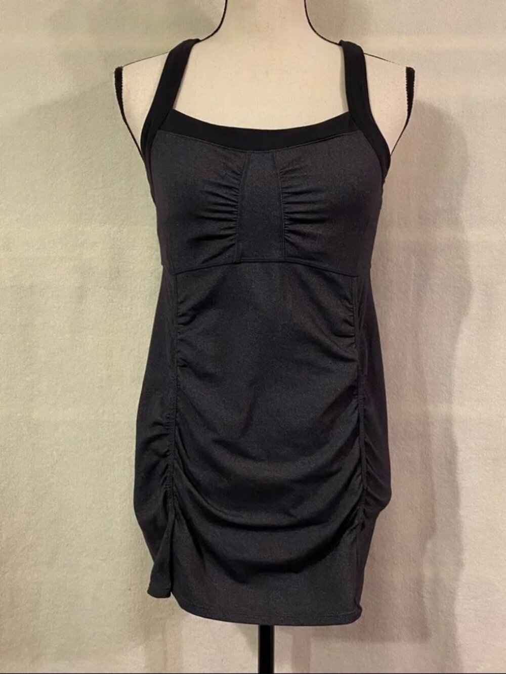 Athleta black grey built in bra scrunch criss cross strap cami tank top